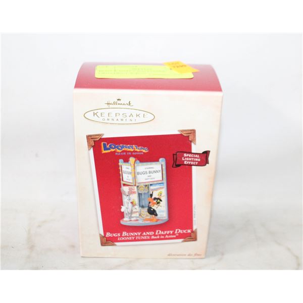 BUGS & DAFFY HALLMARK ORNAMENT W BOX