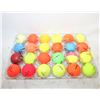 Image 1 : 24 VARIOUS COLOUR GOLF BALLS
