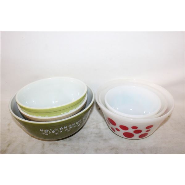 VINTAGE PYREX ASSORTMENT