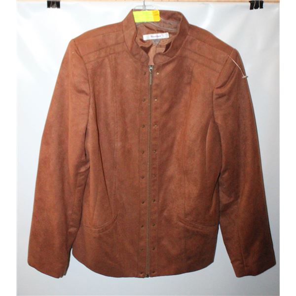 TANJAY LADIES SIZE 8 SUEDE ZIP UP BROWN