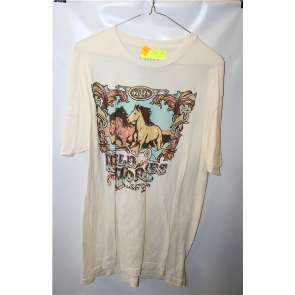 LARGE "LAINEY WILSON" WESTERN T-SHIRT