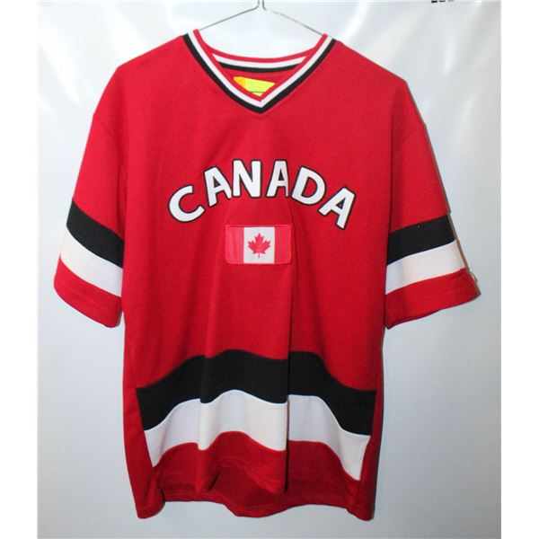 ADULT MEDIUM CANADA JERSEY