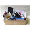 Image 1 : FLAT OF ASSORTED ITEMS