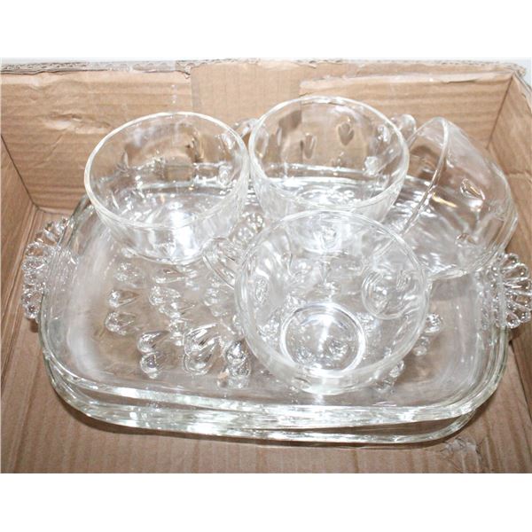 HAZEL GLASS TEARDROP SNACK SET OF 4