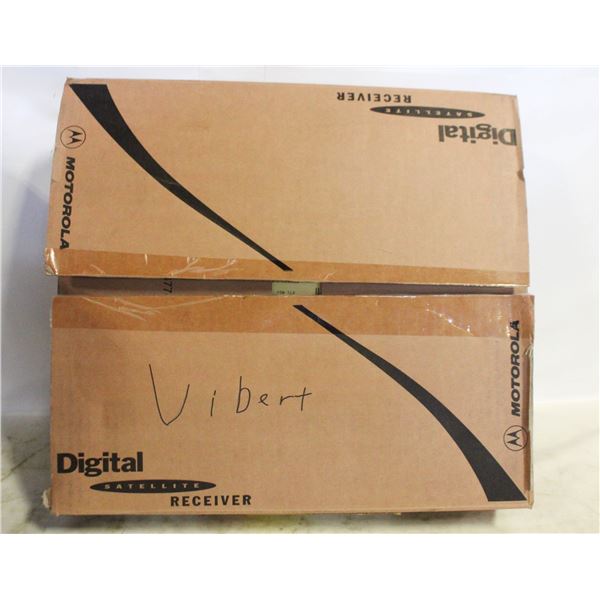MOTOROLA SATELLITE RECEIVER WITH BOX