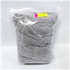 Image 1 : 2 PACK OF SERENE HOME COLLECTION BATH TOWELS GREY