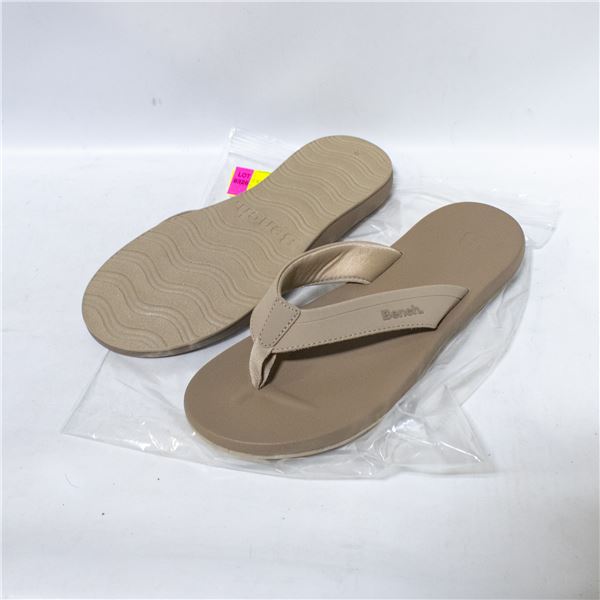 BENCH WOMENS FLIP FLOPS TAN SIZE 9