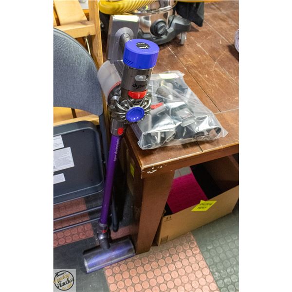 DYSON V8 ELECTRIC STICK VACUUM WITH ACCESSORIES