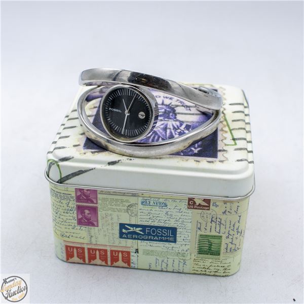 LADIES FOSSIL METAL BANGLE WATCH IN ORIGINAL BOX