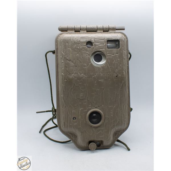 VINTAGE DEER CAM DEVICE, WITH CAMERA INCLUDED