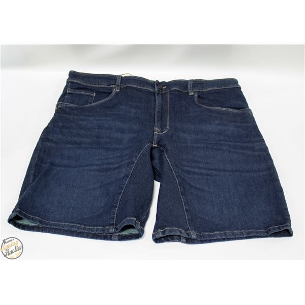 PULLIN SLIDE SHORTS SIZE 2XL
