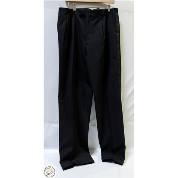 MENS FORMAL DRESS PANTS NO VISIBLE SIZE