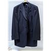 Image 1 : MATTEO MAAS SUIT JACKET VEST AND PANTS SIZE 106