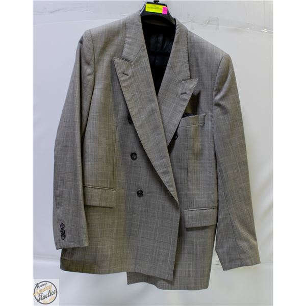 MENS SUIT JACKET NO VISIBLE SIZE