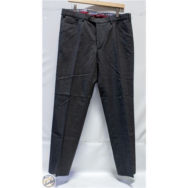MEYER DRESS PANTS TAG SAYS SIZE 52 - LOOK CLOSER