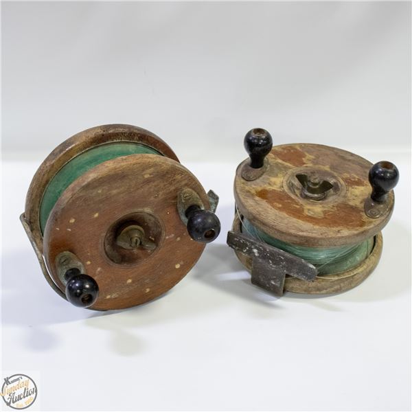2 VINTAGE 5” PEETZ REELS.