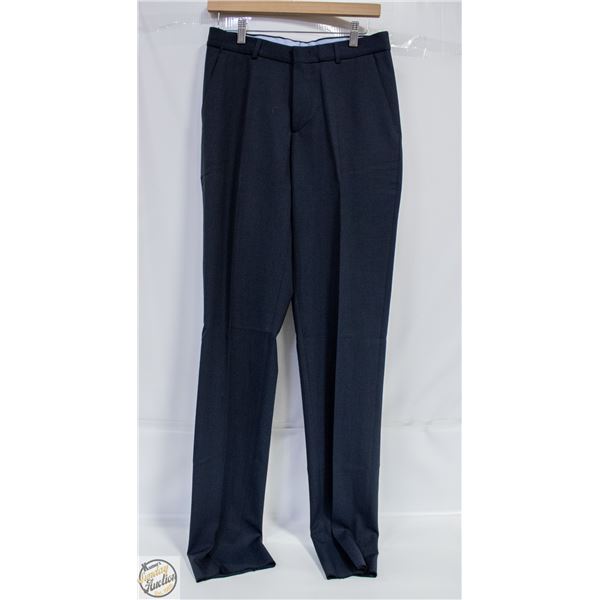 SAINT HILAIRE MENS DRESS PANTS SIZE 30L