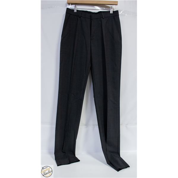 SAINT HILAIRE DRESS PANTS SIZE 30R