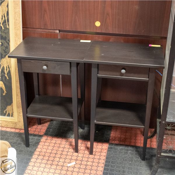 SET OF TWO SOLID WOOD SIDE/ACCENT TABLES -