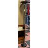 Image 1 : VINTAGE BLACK METAL FLOOR LAMP