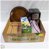 Image 1 : BOX WITH HOUSEHOLD ITEMS INCL. WATERING