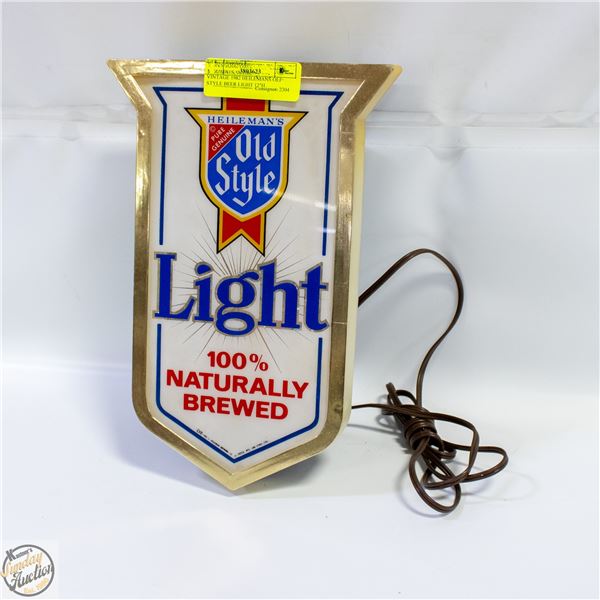 VINTAGE 1982 HEILEMANS OLF STYLE BEER LIGHT 12"H