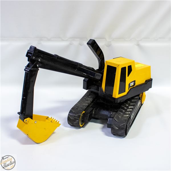 CATERPILLAR LARGE METAL CONSTRUCTION