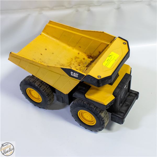 CATERPILLAR LARGE EARTH MOVER DUMP TRUCK -