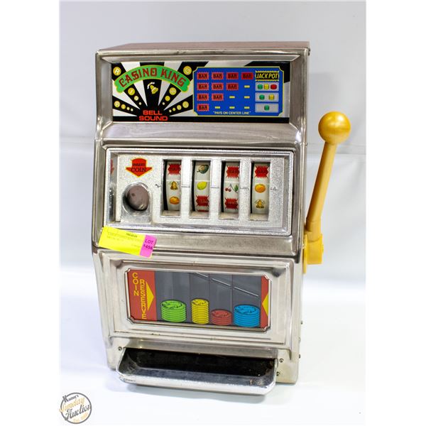 LARGE CASINO KING VINTAGE METAL SLOT