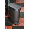 Image 1 : LARGE GREY STEP GARBAGE CAN