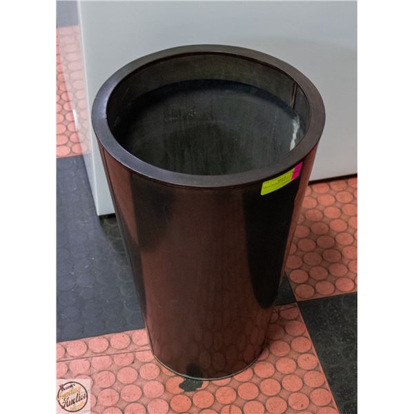 METAL PLANTER POT- 19" X 13"