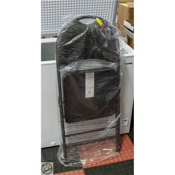 FOLDING CAMP CHAIR- NEW- STAR ELITE