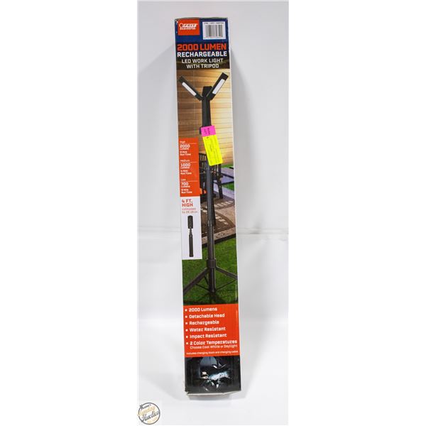 FEIT ELECTRIC 2,000 LUMEN RECHARGEABLE