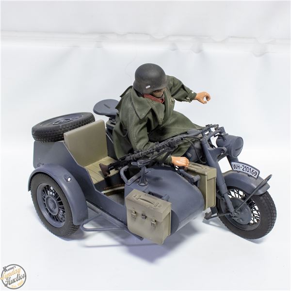 MILITARY FIGURE & BMWR75
