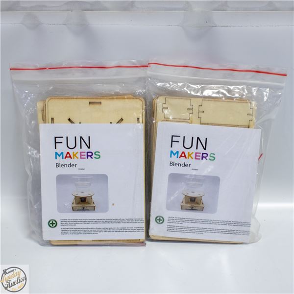 2 WOODEN BLENDER BUILDING KITS