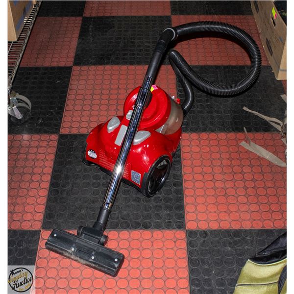 DIRT DEVIL FEATHER LITE CYCLONIC CANNISTER VACUUM
