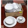Image 1 : WHITE PORCELAIN "MAXWELL WILLIAMS" DISHES- LOT