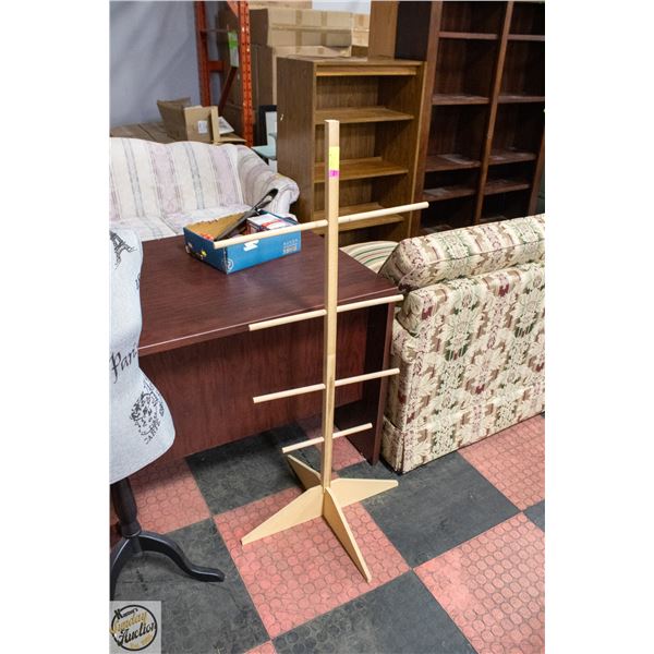 WOODEN VALET STAND FOR DISPLAYING ITEMS
