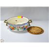 Image 1 : OLD ESTATE SOLID BRASS DOUBLE HANDLED ENAMEL