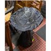 Image 1 : BIRD BATH - 24" H