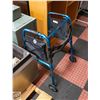 Image 1 : FOLDABLE WALKER WITH STORAGE