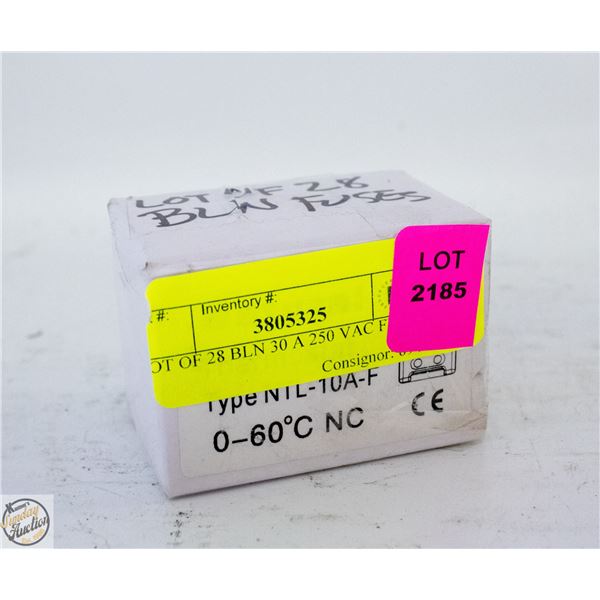 LOT OF 28 BLN 30 A 250 VAC FUSES