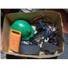 Image 1 : FLAT OF ASSORTED ITEMS