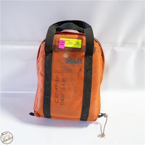 BAG OF LASER LEVEL ACCESSORIES