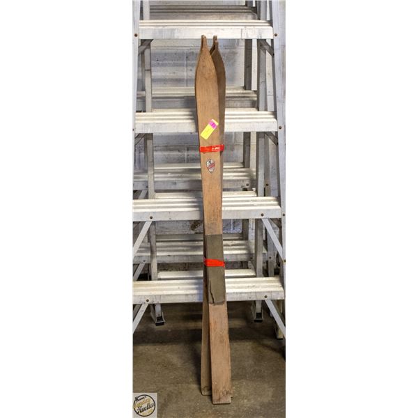 2 PAIRS OF KIDS ANTIQUE WOOD SKI 4FT CANADIAN MADE