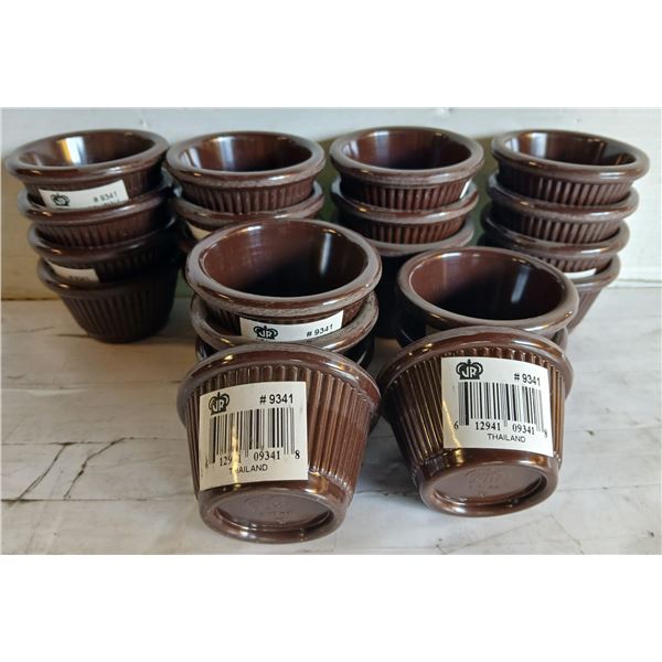 23 JOHNSON ROSE 1 OZ RIBBED BROWN RAMEKINS