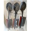 Image 2 : 3 HIGH HEAT 13.5" ECLIPSE SLOTTED SERVING SPOONS