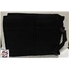 Image 1 : A PLUS BAGS LLC DELIVERY BAGS 25"L X 19"W X 9.5"H