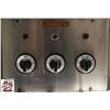 Image 3 : 3 WELL STEAM TABLE ON CASTORS