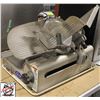 Image 2 : GLOBE 12" MEAT SLICER
